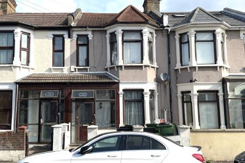 Property for auction in London