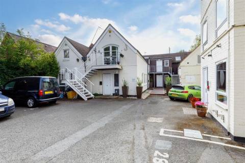 Property for auction in Warwickshire