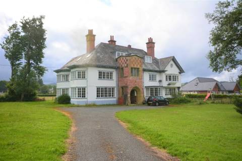 Property for auction in Gwynedd