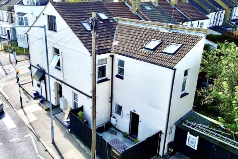 Property for auction in Essex