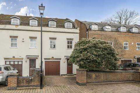 Property for auction in Surrey