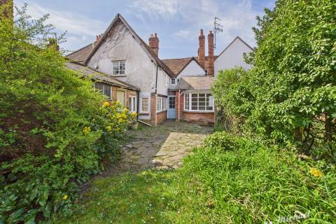 Property for auction in Buckinghamshire