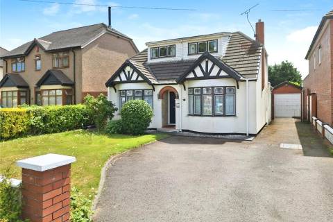 Property for auction in Warwickshire