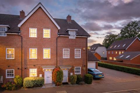 Property for auction in Surrey