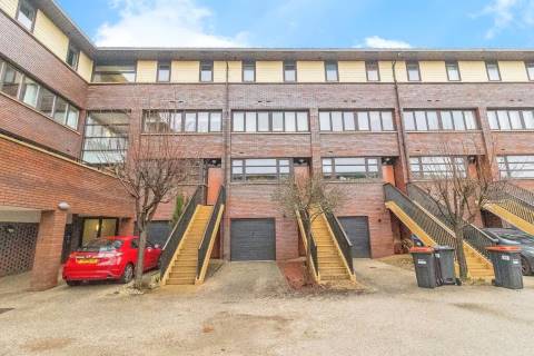 Property for auction in Buckinghamshire