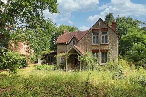 Property for auction in Essex