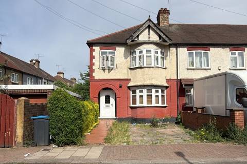 Property for auction in London