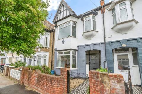 Property for auction in Essex
