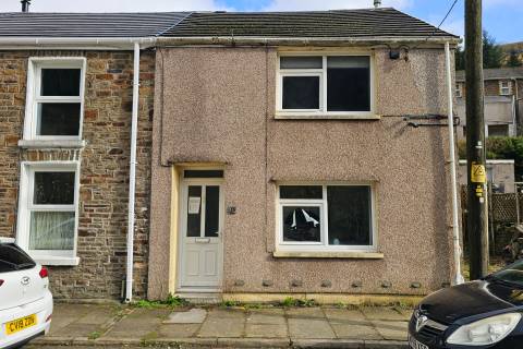 Property for auction in Mid Glamorgan