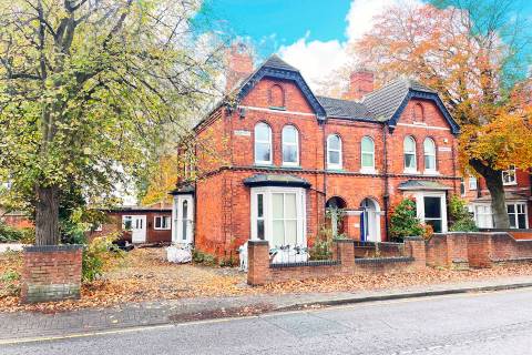 Property for auction in North Lincolnshire