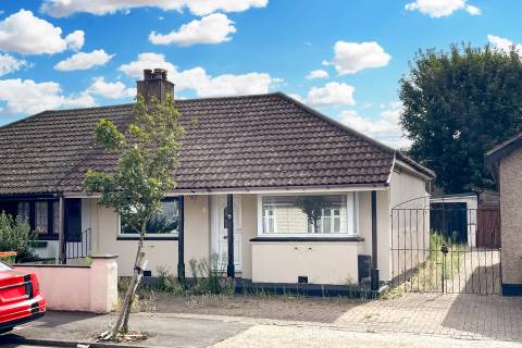 Property for auction in Essex