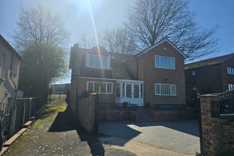 Property for auction in West Midlands