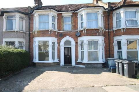 Property for auction in Essex