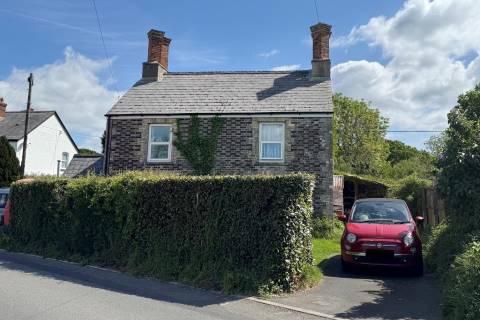 Property for auction in Isle of Wight