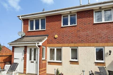 Property for auction in Warwickshire