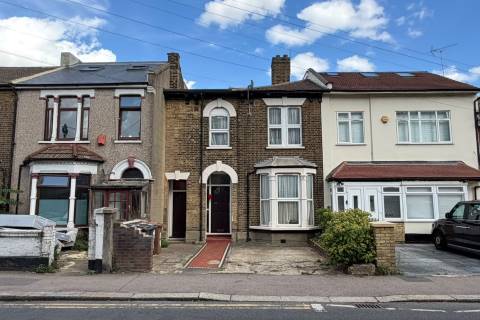 Property for auction in London