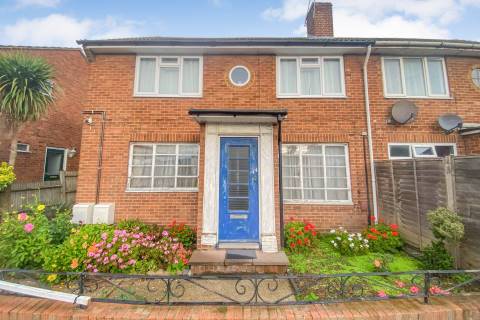 Property for auction in Berkshire