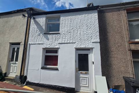 Property for auction in Mid Glamorgan
