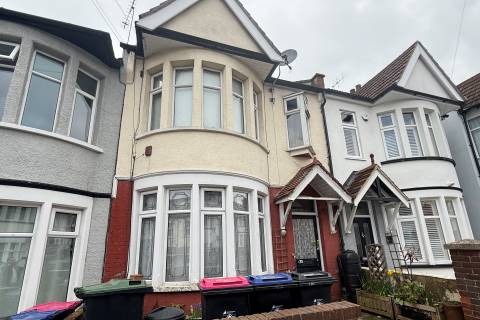 Property for auction in Essex