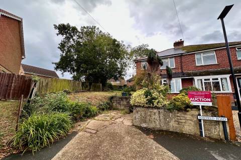 Property for auction in Isle of Wight