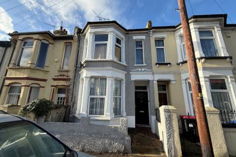 Property for auction in Essex