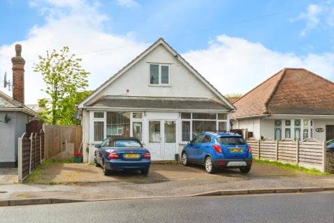 Property for auction in Essex