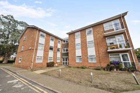 Property for auction in Berkshire