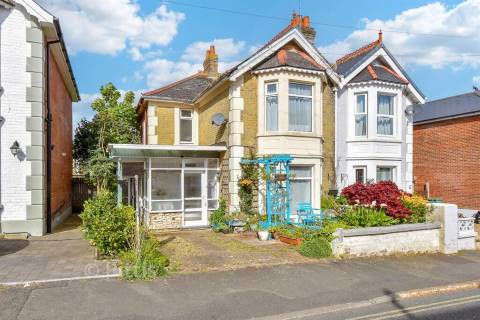 Property for auction in Isle of Wight