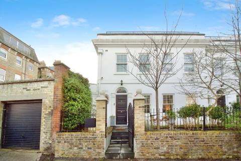 Property for auction in London